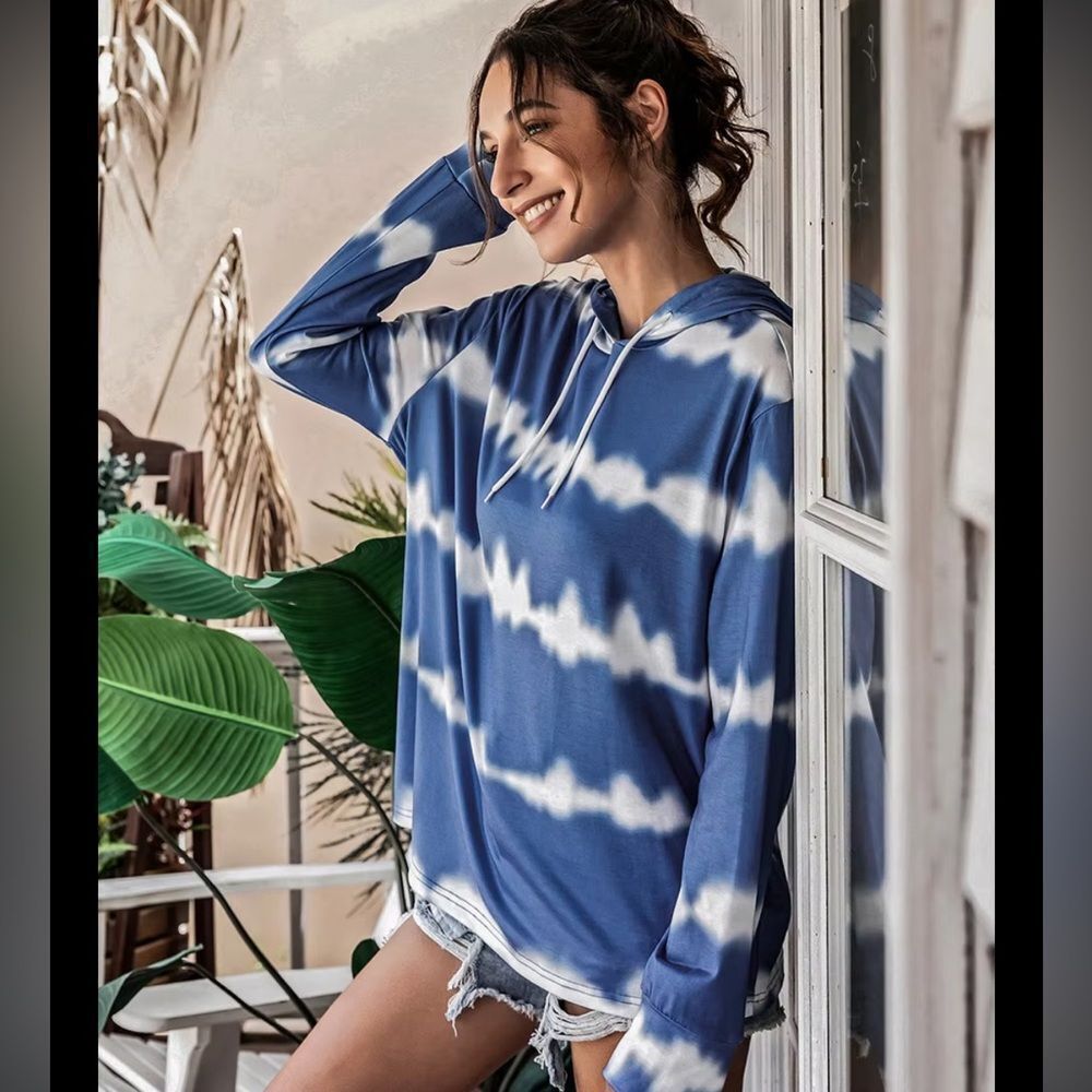 Paper Planes Tie-Dye Hooded Pullover - Size 3X, Blue & White